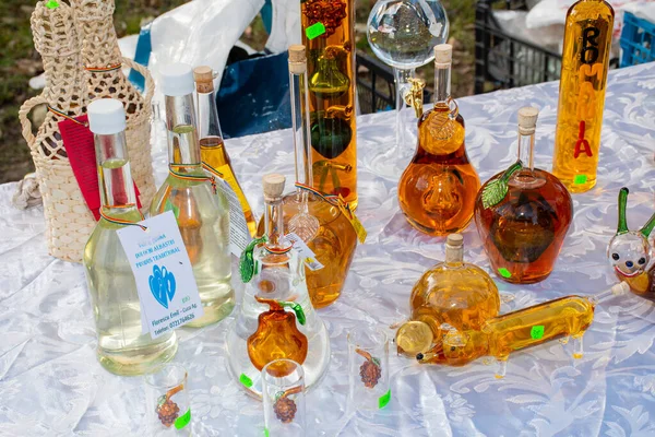 Bukurešť Rumunsko Prosince 2019 Rumunské Tradiční Alkoholické Nápoje Palinca — Stock fotografie