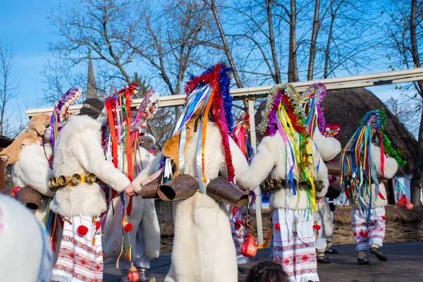 Boekarest Roemenië December 2019 Kerstfeest Balkan Roemeense Dansers Acteurs Traditionele — Stockfoto