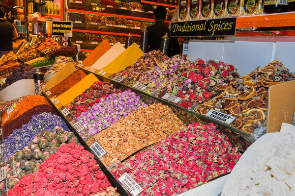 Istanbul Turkije 2019 Grand Bazaar Gevarieerde Producten Verkoop Specerijen Specerijen — Stockfoto