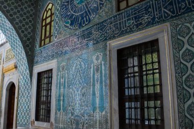 İstanbul, Türkiye, 20.12.2019: Topkapı Sarayı veya Seraglio, İstanbul 'un Fatih ilçesine bağlı büyük bir müzedir..