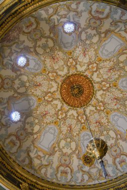 İstanbul, Türkiye, 20.12.2019: Topkapı Sarayı veya Seraglio, İstanbul 'un Fatih ilçesine bağlı büyük bir müzedir..