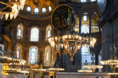 İstanbul, Türkiye, 201.22019: Aya Sofya (eski adıyla Ayasofya), imparatorun imparatorluğunun zenginliği ve teknik becerisi ile ilgili olarak dünyaya yaptığı kasıntılı açıklamaydı..