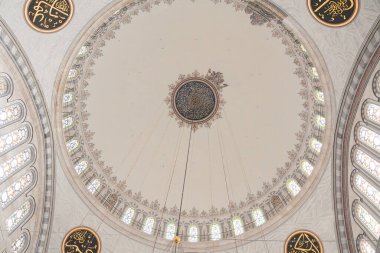 İstanbul, Türkiye, 20.12.2019: İstanbul iç dekorasyonlarındaki ünlü cami