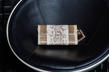 Debriyaj çanta fermuar ile