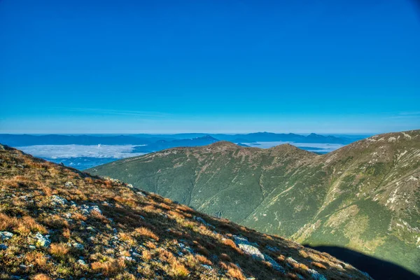 Όμορφη Δυτική Tatras και οδοιπορικά τους γύρω από Beranec, Ostry Rohac, Volovec, Hruby vrch — Φωτογραφία Αρχείου