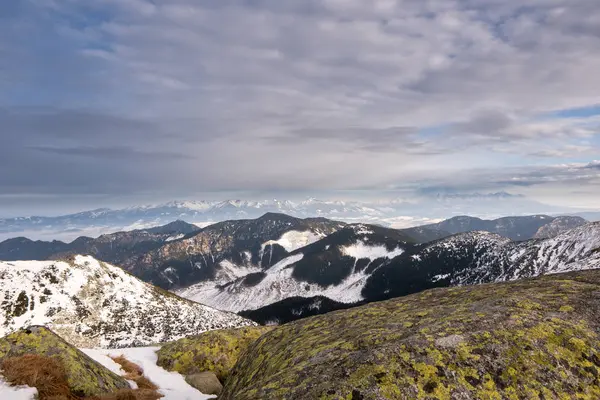 눈덮인 타트라 슬로바키아 의낮은 타트라 — 스톡 사진