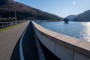 Dağlardaki baraj çevresi güzel, Çek Beskydy Sance