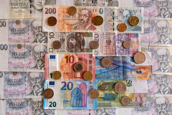 Banknoty Monety Różnych Walut Euro Chf Czk Pln — Zdjęcie stockowe