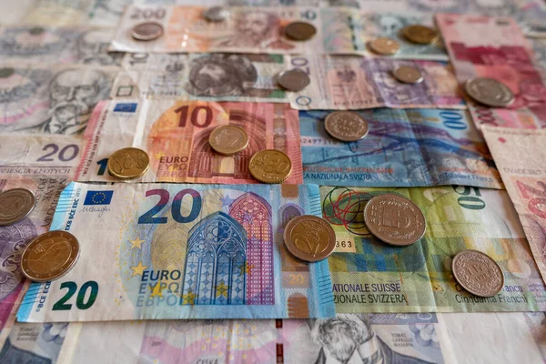 Billets Pièces Différentes Devises Euro Chf Czk Pln Idr — Photo