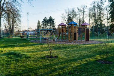 Çek Cumhuriyeti 'nde çocuksuz çocuk parkı ve AB sübvansiyonları