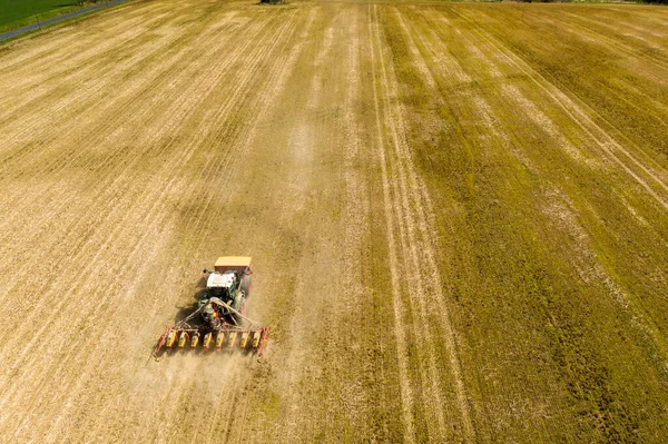 Uitzicht Vanuit Lucht Zaaien Van Boeren Zaaien Van Gewassen Het — Stockfoto