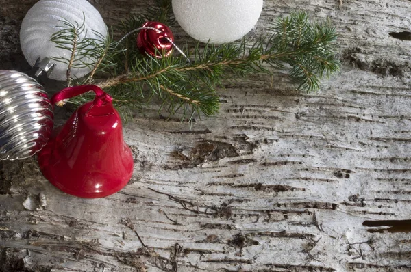 Wood bark background with christmas decoration — Stock Photo, Image