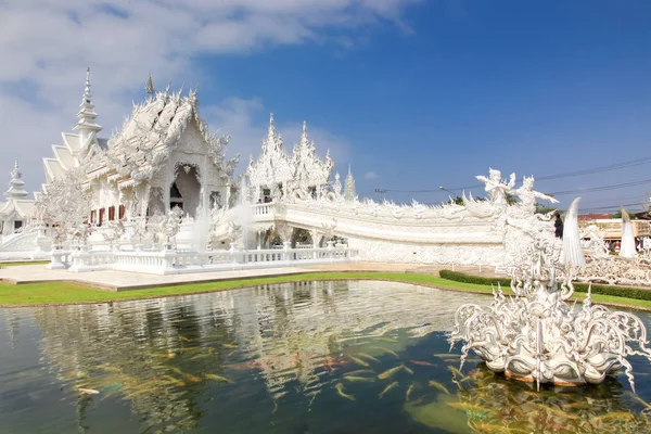 Templo Budista Wat Rong Khun en Chiang Rai, Tailandia . — Foto de Stock