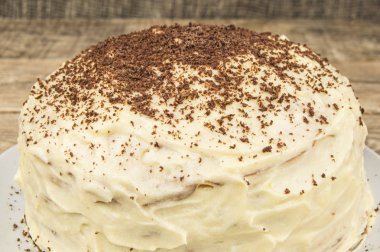 ahşap zemin üzerine pasta