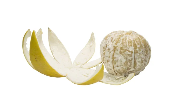 Очищенные фрукты Помело на белом фоне — стоковое фото