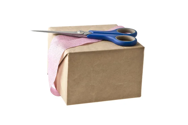 Schaar en karton box — Stockfoto