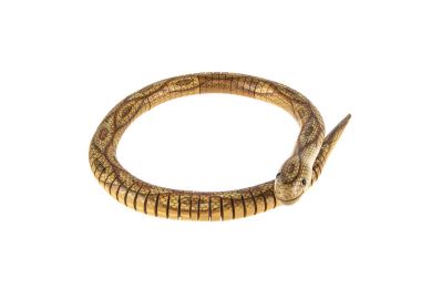 ahşap oyuncak yılan beyaz izole arka planda