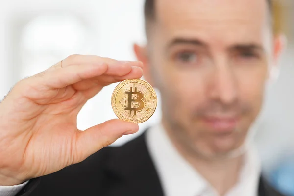 Bitcoin v ruce Stock Snímky