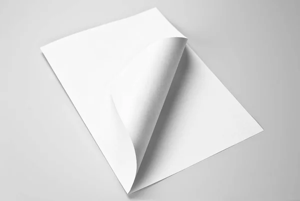 Folha Dobrada Branco Papel Papel Timbrado Com Canto Ondulado — Fotografia de Stock