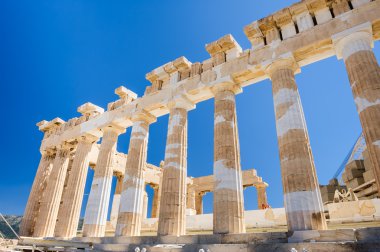 Parthenon sütunların gökyüzü arka plan