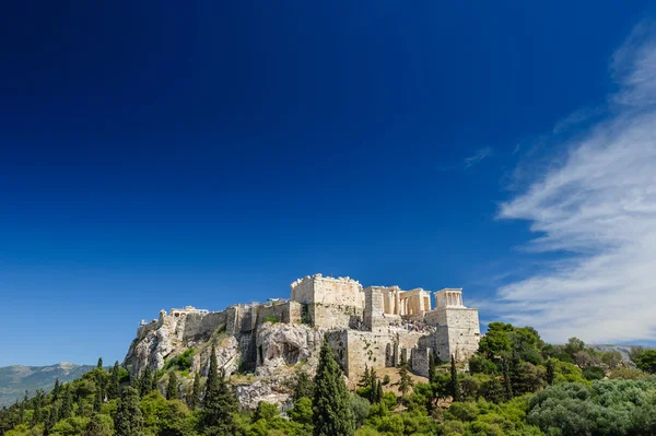 Akropolis-Hügel tagsüber — Stockfoto