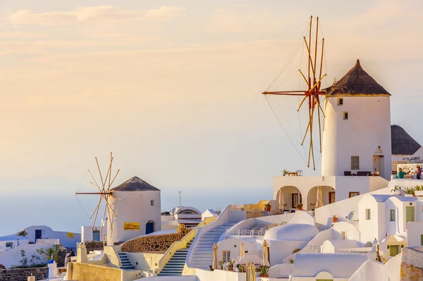 Oia in sunset rays at Santorini, Greece — Stock Photo, Image