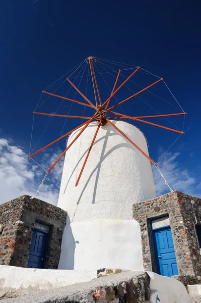 Windwill of Oia Santorini, Greece, copyspace — Stock Photo, Image