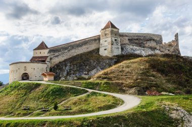 Ortaçağ Kalesi merkezine, Transilvanya, Brasov, Romanya