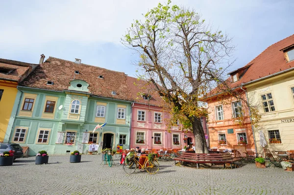 Moderne straten van Sighisoara, Roemenië — Stockfoto