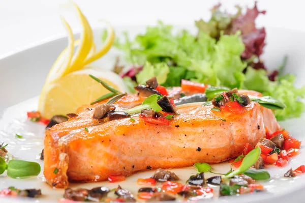 Roasted salmon steak — Stock Photo, Image