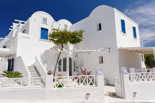 Oia typical luxury pension and patios — Stock Photo, Image