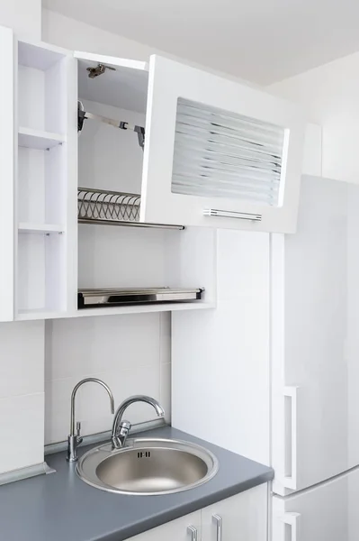 Modern beyaz mutfak — Stok fotoğraf