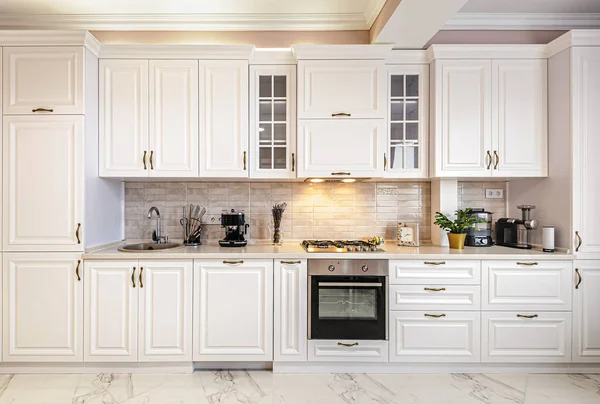 Luxury modern white kitchen interior — Stock Photo, Image