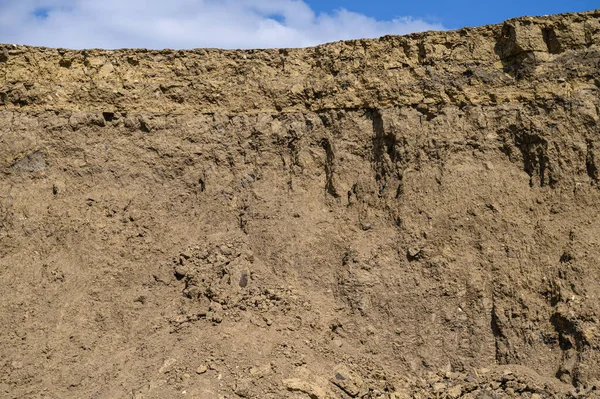 Colina de areia, poço de areia desenvolvido, lugar para canteiro de obras — Fotografia de Stock