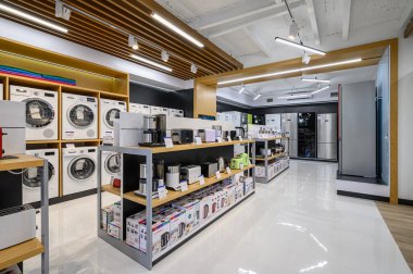 Premium ev aletleri mağazasının içi