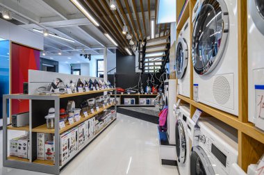 Premium ev aletleri mağazasının içi
