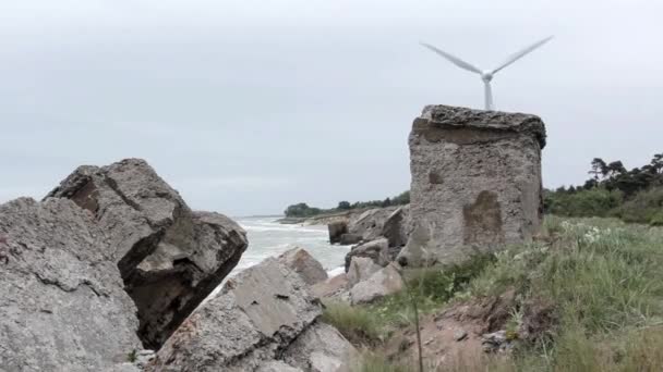 Балтийское море, Лиепайский военный порт — стоковое видео