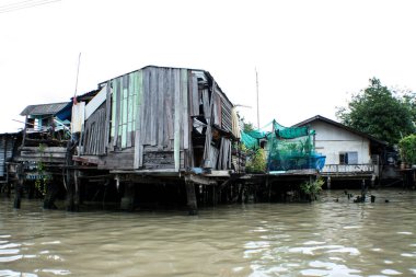 Bangkok, Tayland, nehir gecekondu hayatta