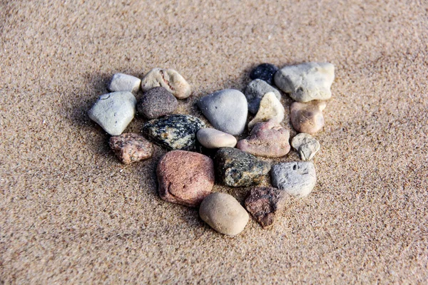 Miluji Pozadí Písku Kamenné Srdce Den Svatého Valentýna Koncept — Stock fotografie