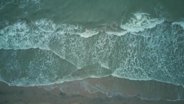 Aerial Dron Shot Baltic Sea Costline Waves View Inglés Olas — Vídeo de stock