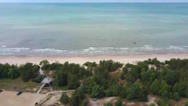 Aerial Dron Shot Baltic Sea Στην Pavilosta Της Λετονίας Λεττονική — Αρχείο Βίντεο