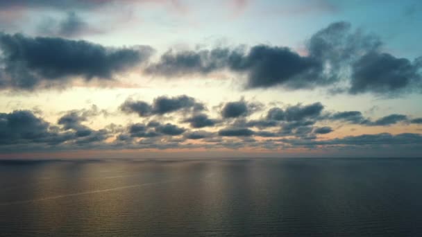 Dron Volando Sobre Mar Después Del Atardecer Hermoso Sea Sunset — Vídeos de Stock