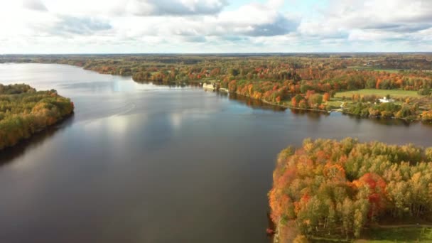 Paesaggio Aereo Autunnale Sul Giardino Del Destino Koknese Lettonia Parco — Video Stock