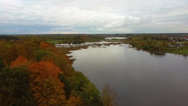 Vuela Por Encima Doles Sala Segunda Isla Más Grande Letonia — Vídeos de Stock
