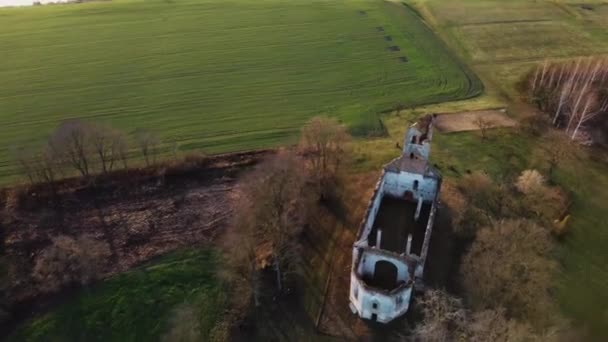 Ruiny Kościoła Luterańskiego Salgale Łotwa Pobliżu Brzegu Rzeki Lielupe Widok — Wideo stockowe