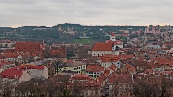 Uitzicht Stad Vilnius Litouwen Vanaf Het Hoogste Punt Winterdag Kraaien — Stockvideo