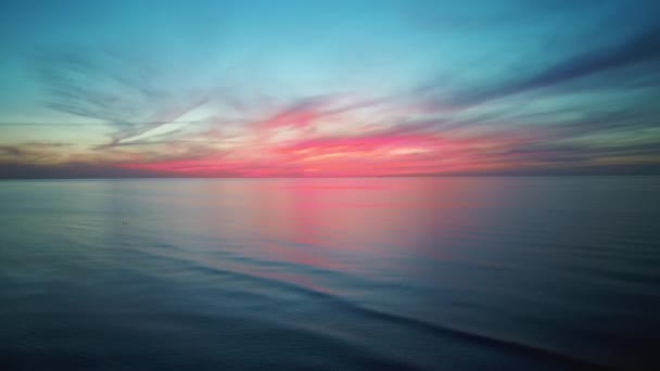 Dron Volando Sobre Mar Una Hermosa Puesta Sol Aerial Drone — Vídeos de Stock