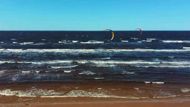 Aerial Shot Kiteboarders Kitesurfers Baltic Sea Latvia Aerial Drone Top — Stock Video