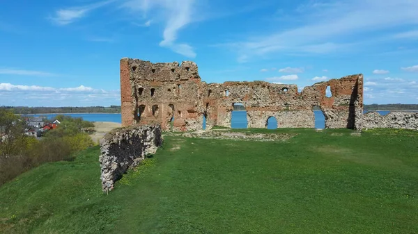 Flygfoto Över Ludza Medeltida Slottsruiner Kulle Mellan Stora Ludzasjön Och — Stockfoto