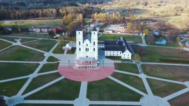 Letecký Pohled Majestic Aglona Katedrála Lotyšsku Bazilika Bílé Chatolické Církve — Stock video